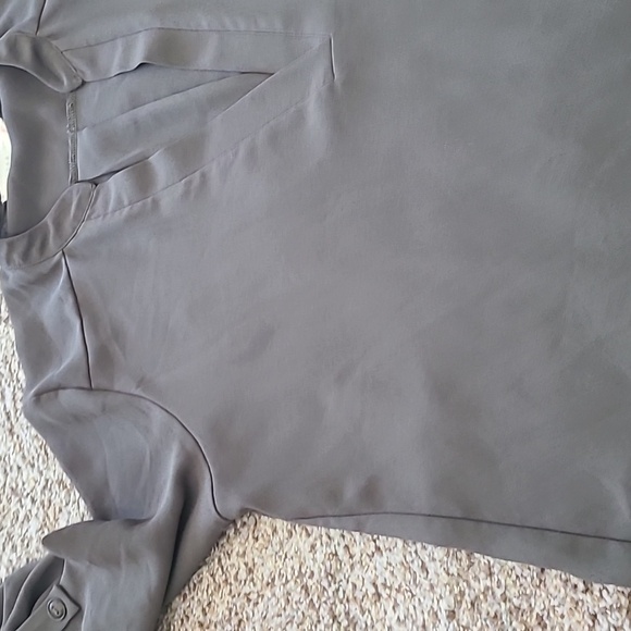 Lush Green Asymmetrical 3/4 Sleeve Blouse - Picture 5 of 6